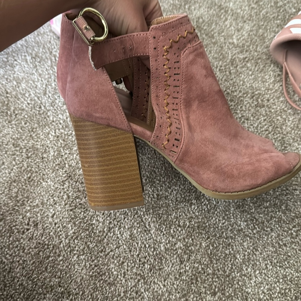 Size 8 heels